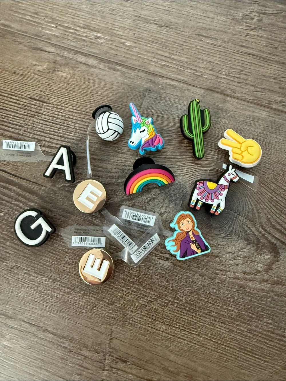 CROCS Jibbitz Charm Lot frozen, llama & more